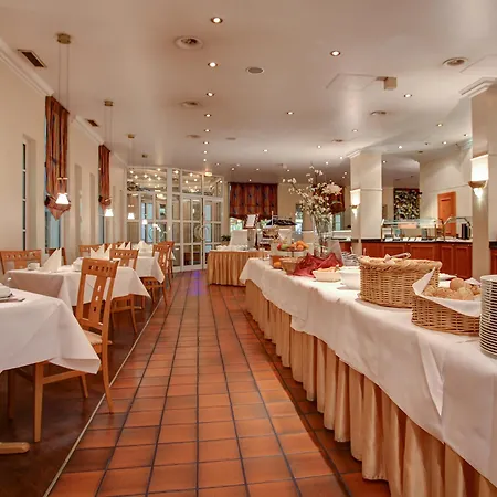 Otel Centro 4*